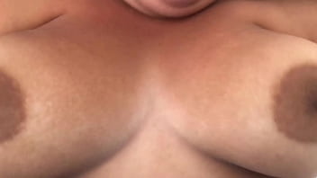 Preview 4 of Hospital Sex Vids - sexo arriesgado en casa esposa se folla al chico del aseo mu fuerte