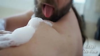 Preview 2 of Bangali Xxx Porn - Barbudo na banheira