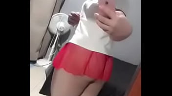 Preview 3 of A Ella Actriz - Lindo femboy nalgon tiene ganas de ser penetrado