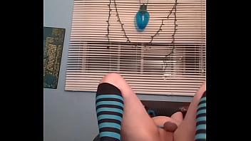 Preview 3 of Two Women And Man Fuck - Puppy joue avec son bad dragon