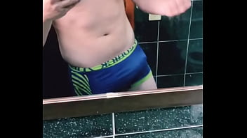 Preview 1 of Littlesubgirl Squirt Face - 14CM,  comentem o que acham,  pequeno?