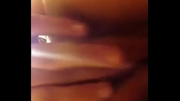 Preview 4 of Uta Bresan Nackt - Se masturba para su novio