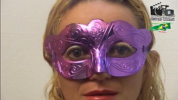 Preview 1 of Vidieo Xxx - Coroa loira da surra de buceta em seu amigo dotado. (((( V&iacute_deo Completo No Xvideos Red.)))
