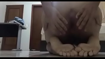 Preview 1 of Two Prostate - Mostrando Meu Bund&atilde_o !