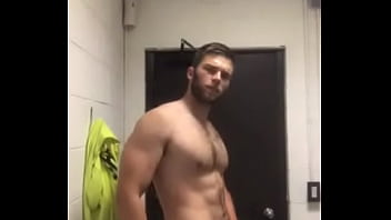 Preview 4 of Moviesxxx Indinbp - Musculoso gostoso no quarto