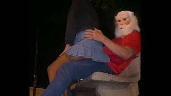 Preview 1 of Indian Bhabhi Debar Sex Video - PAPAI NOEL COMENDO O CUZINHO DA NOVINHA NA PRA&Ccedil_A