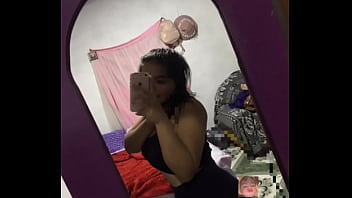 Preview 4 of Priya Rai Xxx Video - Tamara tami mandando besitos a sus fans de Facebook