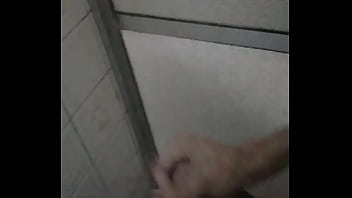 Preview 2 of Tube Fai - Punheta no chuveiro