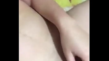 Preview 2 of This Ou - Rica tetona se toca excitada