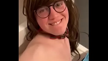 Preview 2 of Pantesporn - Nina cdzinha dando o cuzinho bem manhosa pro novinho