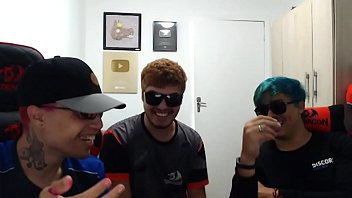 Preview 1 of The Amber Show - assistindo porno no xvideos