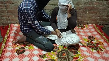 Preview 1 of Pushy Sucking Videos - एसा चुत पहिले नहि देखा होगा निशा छोरी गांव की अपनी गर्लफ्रेंड को स्कूल लेजाने के बहाने गर्लफ्रेंड पहुँची  रूम फिर  हुयी कुछ येसी
