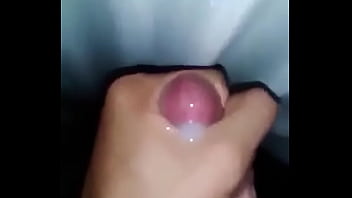 Preview 4 of Pajami Wali Ladki Ki Sexy Video - Me masturbo viendo tus fotos