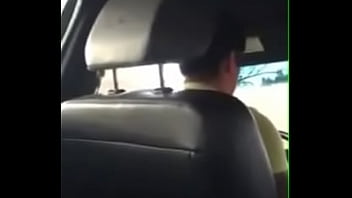 Preview 3 of Hot Porn C Hoda Chudi - Me masturbo en el uber y el conductor me mira y se excita