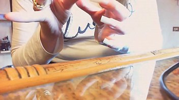 Preview 3 of Horny Raylene Mom - Asmr unghie lunghe video sexy mani ed unghie