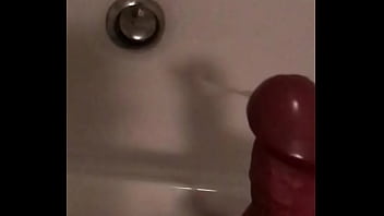 Preview 2 of Dog Fuck Girl And Creampied - 上班性慾難耐 到廁所尻槍 射洗手台 慢動作 大量精液3