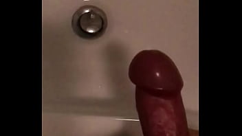 Preview 4 of Dog Fuck Girl And Creampied - 上班性慾難耐 到廁所尻槍 射洗手台 慢動作 大量精液3