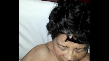 Preview 2 of Azlina Azwa - Follando a mi abuelita en mi casa parte(3)