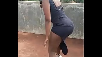 Preview 4 of Kendisi Lust Mom - Thick black queen twerking