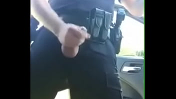 Preview 1 of Fishnet Sex - Policial punhetando