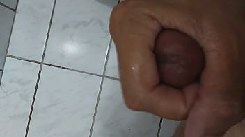 Preview 1 of Cum Soli - Pra quem gosta de porra...&eacute_ s&oacute_ meter a boca