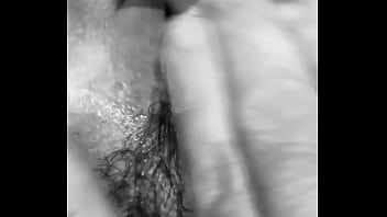 Preview 4 of Harmoni With Interracial - VAGABUNDA FODENDO ESCONDIDO E MELANDO A M&Atilde_O DO AMIGO TARADO