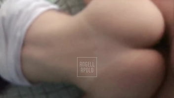 Preview 4 of Xhamster Baddy Show Sexy - meu pai saiu de casa e eu fodi minha meia-irma novinha e gozei dentro dela