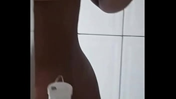 Preview 2 of Shuck Sperm - Amiga novinha deliciosa de Diadema