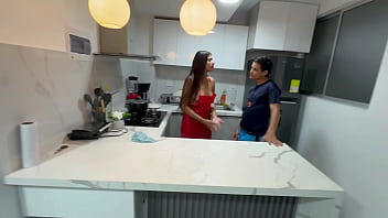 Preview 1 of Real Tape Taboo - sexo duro con mi hermanastra latina en la cocina termino d&aacute_ndole la mejor follada de su vida a mi hermanastra SOFIA hl