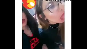 Preview 1 of Hoatil Xxx Girl - Dos Mexicanas Calientes Me La Chupan Bien Rico