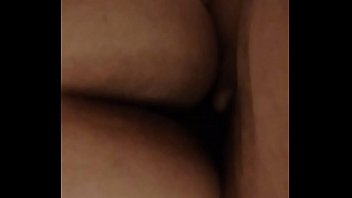 Preview 3 of Oiled Malish - Mostrandola y se deja coger