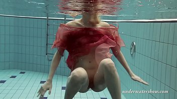 Preview 3 of Schmerzhafter Arschfick - Katya Okuneva underwater slutty teen naked
