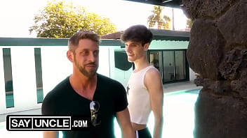 Preview 2 of Virgen Hondurea - House Tour Turns Into Shower Fuck Between Horny Twink and His Hot StepDad