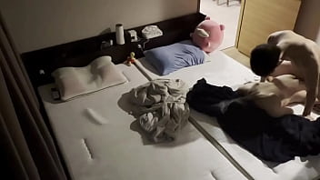 Preview 3 of Pilipen Porn - 目が覚めた瞬間からSEXしちゃうお盛んな新婚夫婦朝から感度が良すぎて痙攣絶頂　ハメ撮り　はめどり　正常位　デカ尻　喘ぎ声　淫乱　人妻　巨乳　美少女　かわいい　個人撮影　素人　日本人　えむゆみ