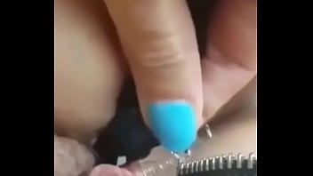 Preview 4 of Chicas Virgen Folland - cuando no usas calzon