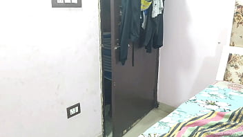 Preview 2 of Fucking Balad - देर से आने पर मल्लू कामवाली बाई पिंकी को घोड़ी बनाकर पेला मालिक ने