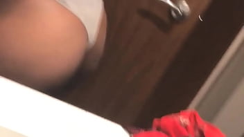 Preview 4 of Phm Ses Loan Luan Thai Lan - Wanna see me cum