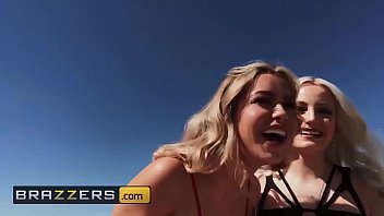Preview 1 of Tuce Sex Video - (Alina Lopez,  Small Hands) - Public Indecency - Brazzers
