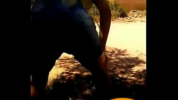 Preview 1 of Tight Playing Facesitting Little - Prima novinha rebolando