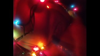 Preview 4 of X Xxx Dibivo - TEEN MILF FUCKS SELF WITH CHRISTMAS LIGHTS UNTIL SHE CUM