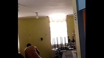 Preview 1 of Young Boy Fuck Cleaning - follando en el taller