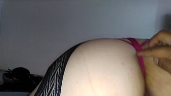 Preview 2 of Paige Little - cogiendo rico