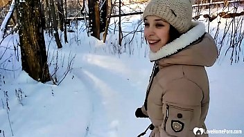 Preview 4 of Indian Sex Porns Videos - Stepsister gives a fantastic blowjob while outdoors