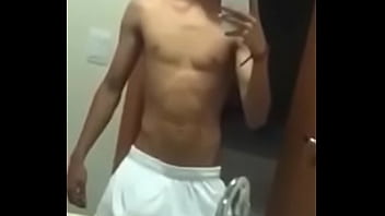 Preview 1 of Syrian Dubai - Matheus Le&atilde_o novinho dotado