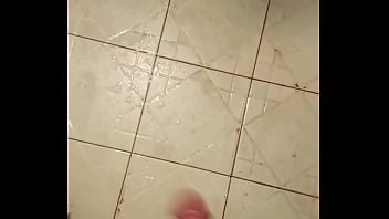 Preview 3 of Nxexxx - Thủ d&acirc_m l&uacute_c tắm