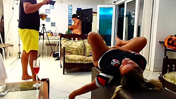 Preview 4 of 10 Ars Girl And Boys Xxx - Paty Bumbum e seu pr&eacute_ carnaval 2020 gozando gostoso