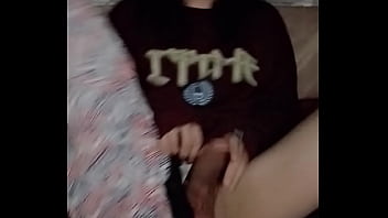 Preview 1 of Mom Son Sister Foursome - POV_ Despertaste a mitad de la pijamada con tu bro el Femboy