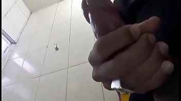 Preview 4 of Duktars Video - Rockeiro Hetero dotado Favelado Batendo at&eacute_ Gozar (parte1)