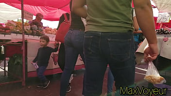 Preview 1 of Xxx Vede Hd - Espiando culo en el mercado