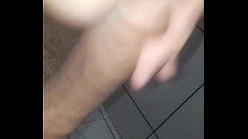 Preview 2 of Backyard Piss Fetish - Punheta do Novinho Bauru